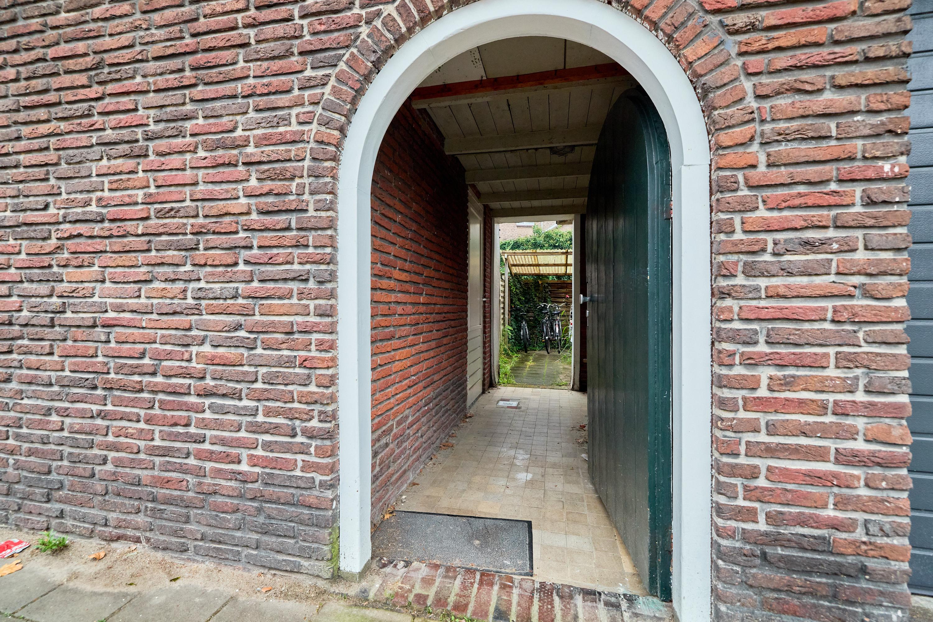 Tussenwoning te koop: sweder van zuylenweg 6-2, Utrecht