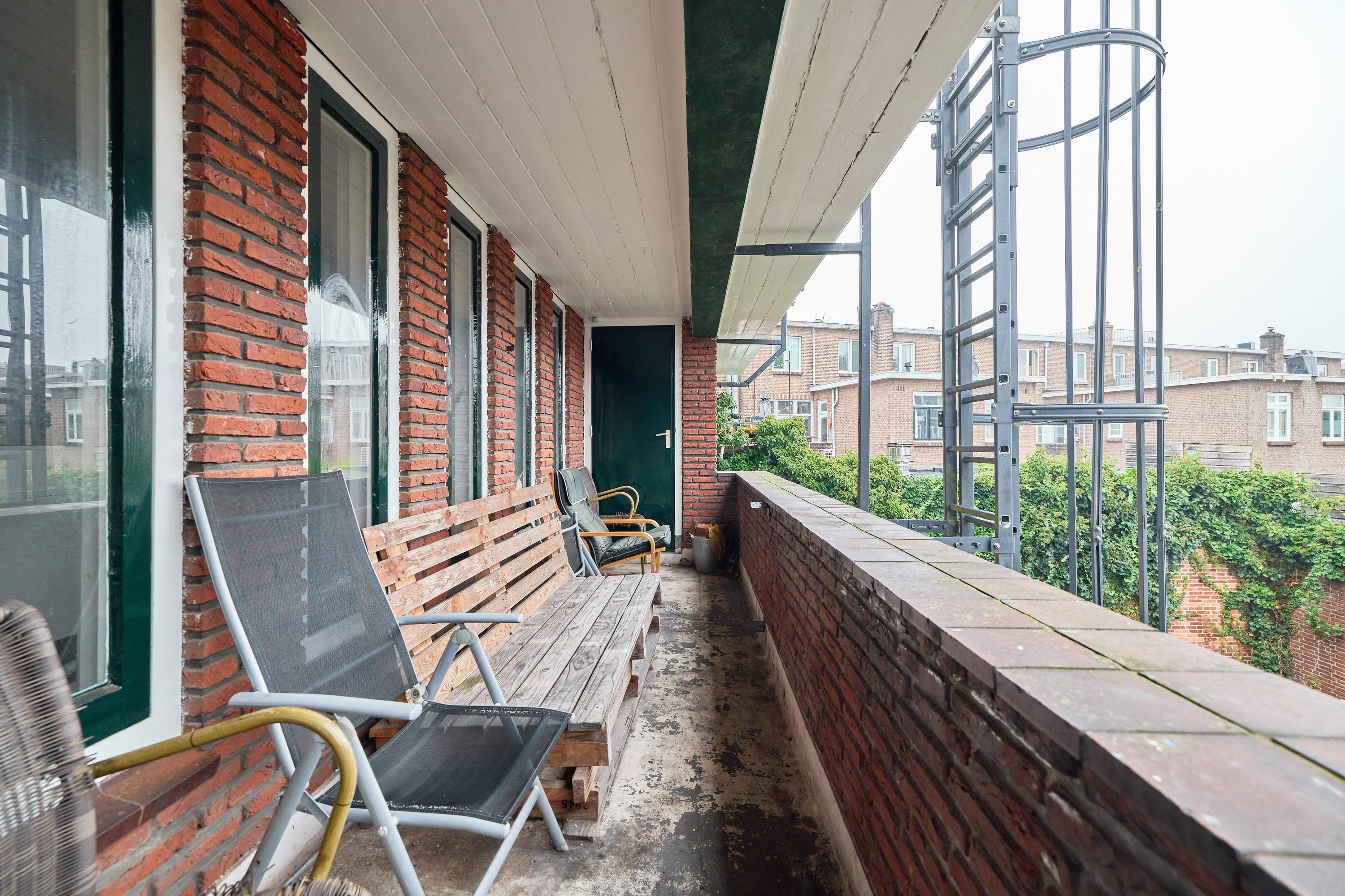 Tussenwoning te koop: sweder van zuylenweg 6-2, Utrecht